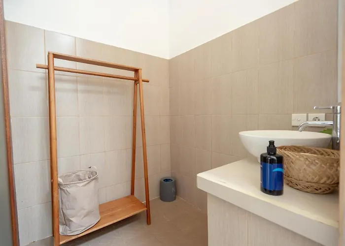 Hotel The Lavana Gito Berawa 4*